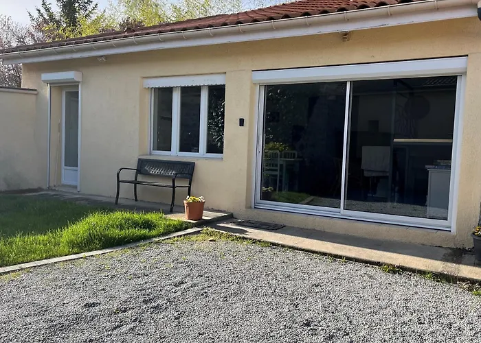 Jolie Maison De Campagne, Compostelle
